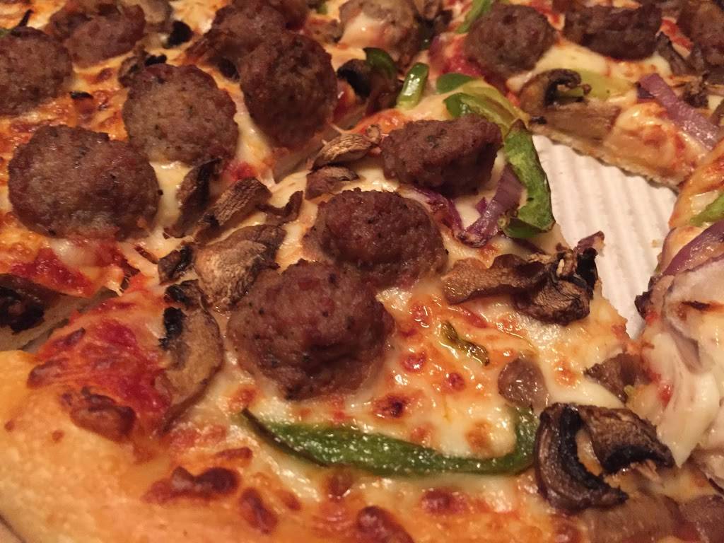 Pizza Hut | restaurant | 1013 Austin Hwy, San Antonio, TX 78209, USA | 2108285281 OR +1 210-828-5281