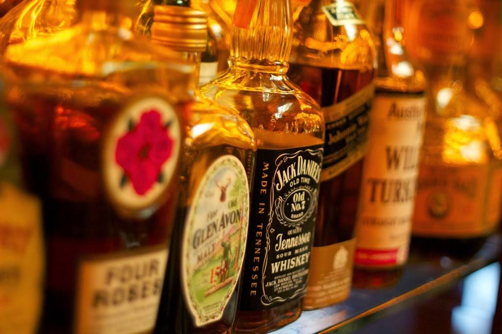 The Pikey | cafe | 7617 Sunset Blvd, Los Angeles, CA 90046, USA | 3238505400 OR +1 323-850-5400