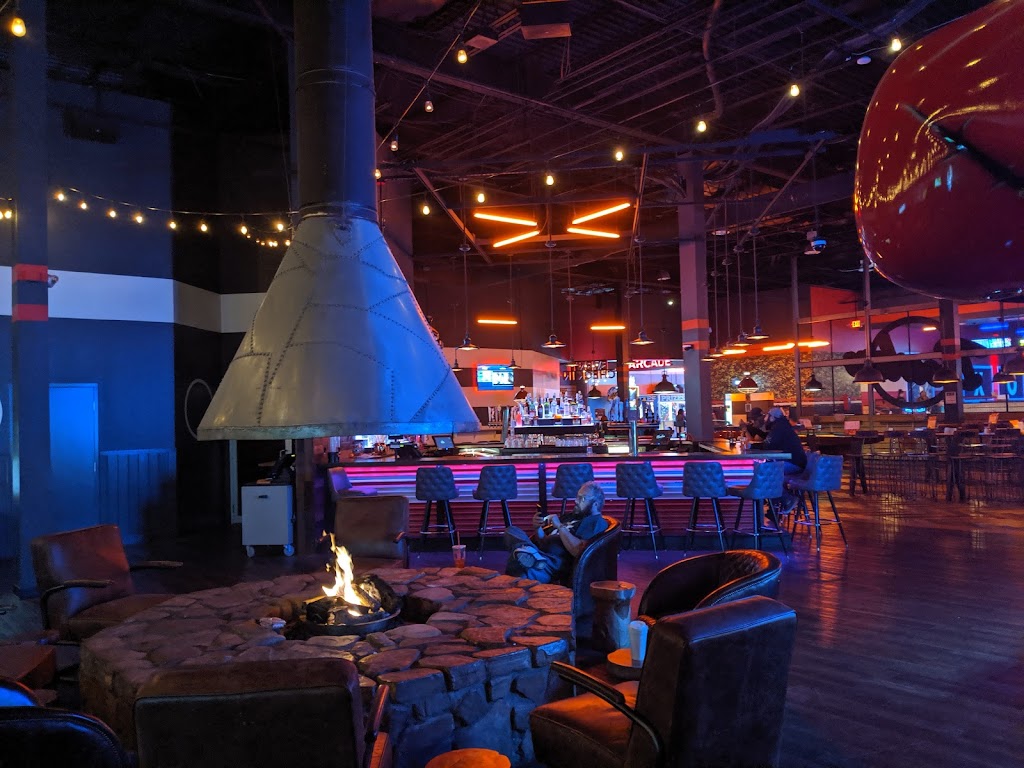 Bowlero Feasterville | restaurant | 100 E Street Rd, Feasterville-Trevose, PA 19053, USA | 2153227755 OR +1 215-322-7755