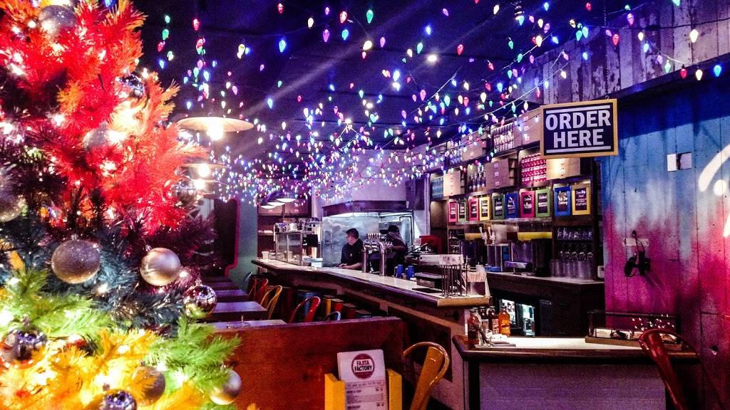 D.S. Fajita Factory | restaurant | 3445 N Halsted St, Chicago, IL 60657, USA | 7737704618 OR +1 773-770-4618