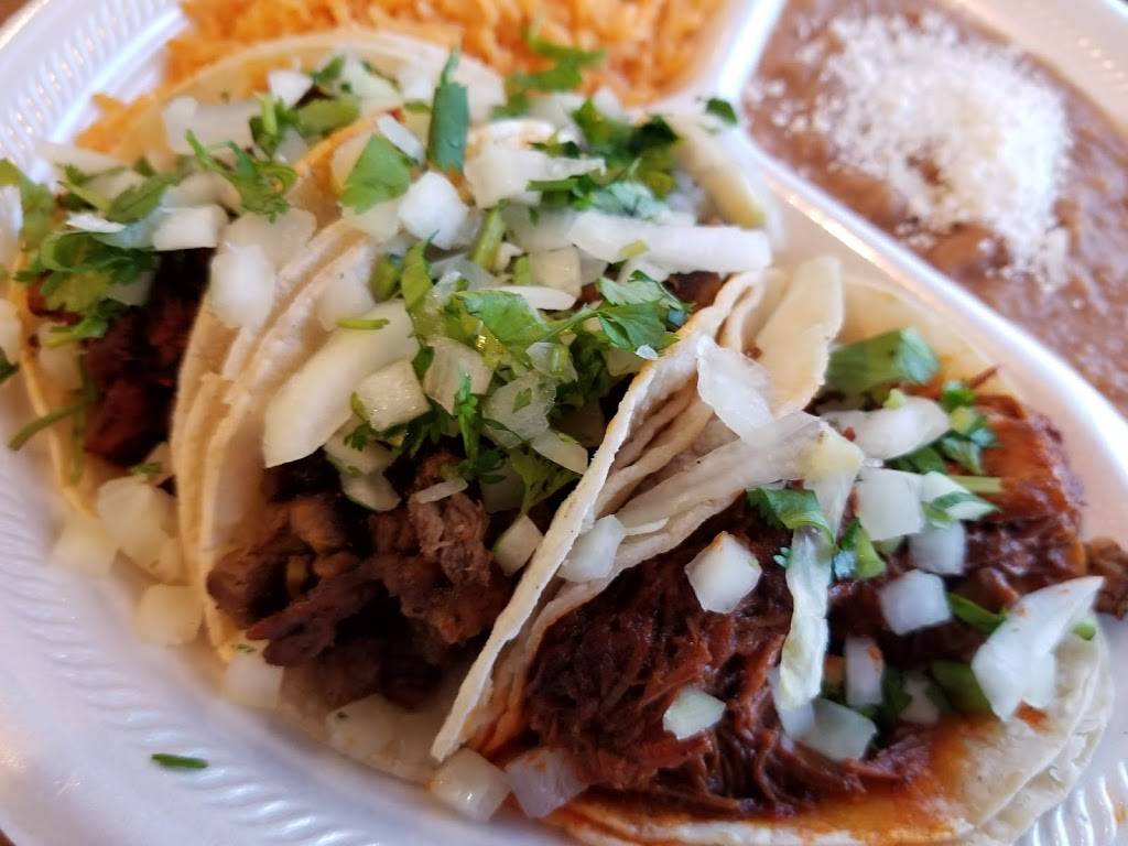 El Paisano | restaurant | 1901 Silverada Blvd, Reno, NV 89512, USA | 7753245355 OR +1 775-324-5355