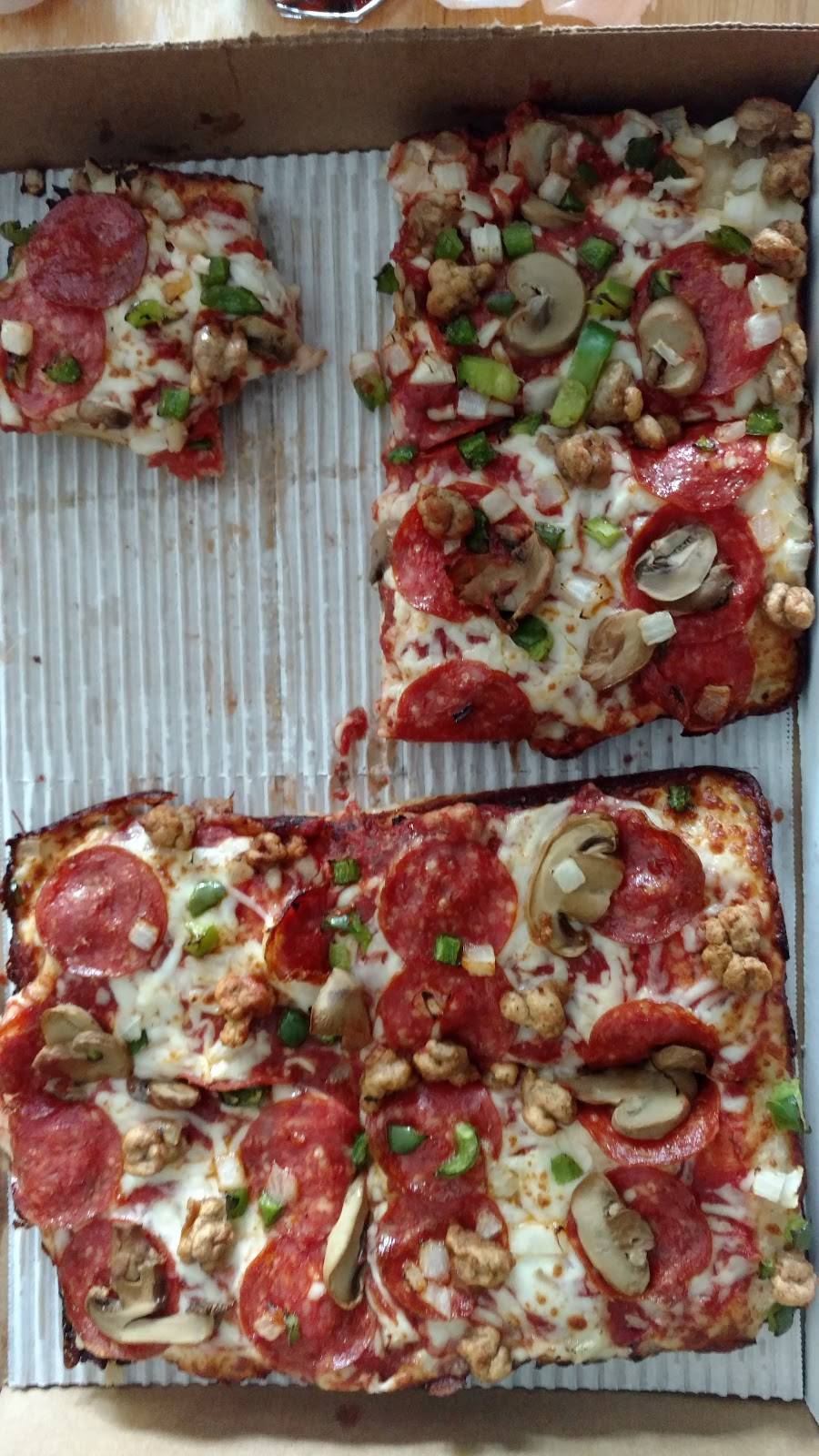 Little Caesars Pizza | meal takeaway | 122 S Willow Ave, Cookeville, TN 38501, USA | 9315282226 OR +1 931-528-2226