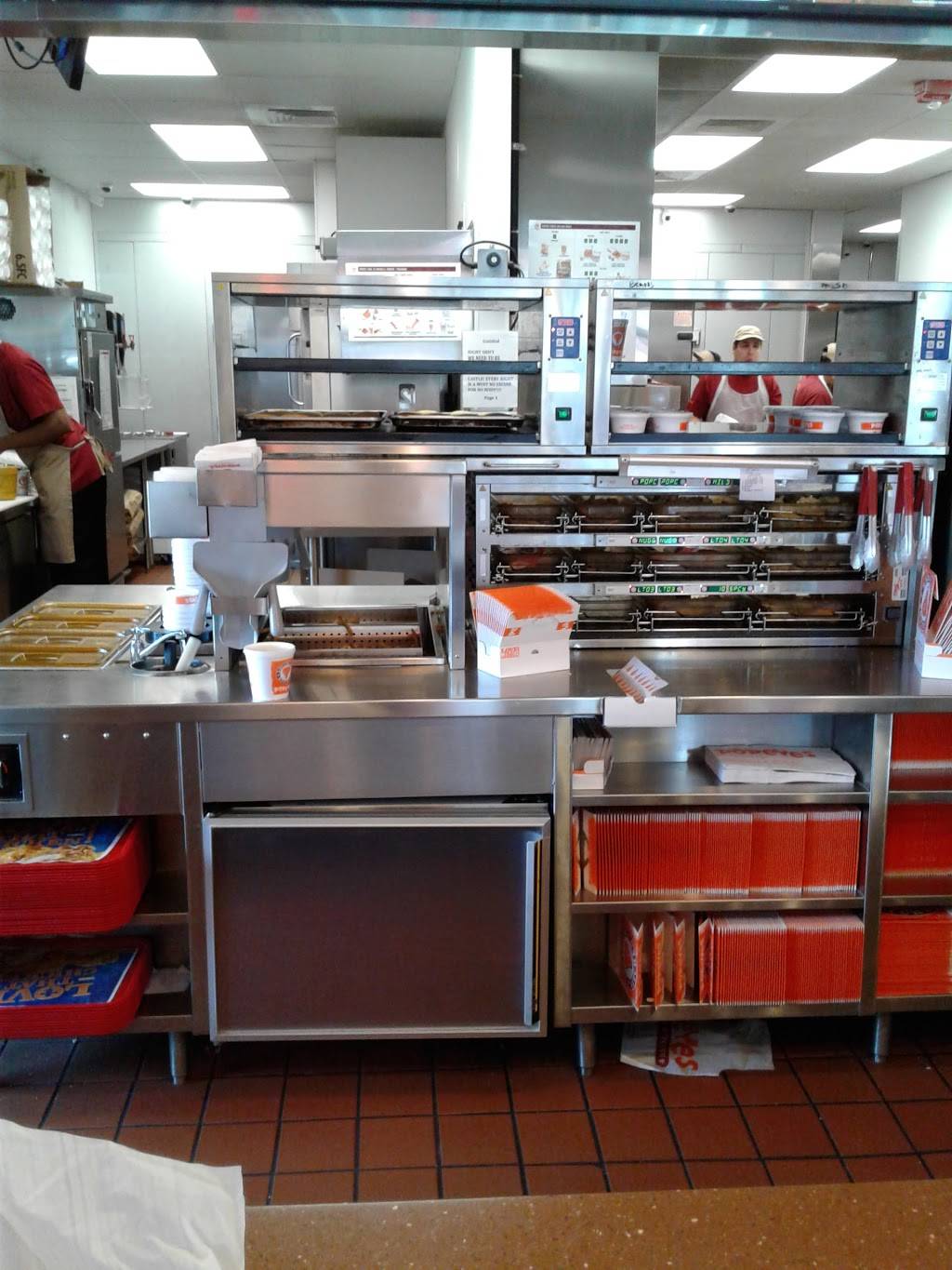 Popeyes Louisiana Kitchen | restaurant | 2150 Alpine Ave NW, Walker, MI 49544, USA | 6163332792 OR +1 616-333-2792