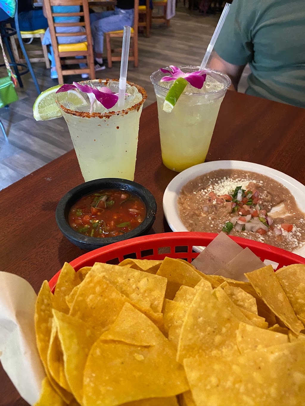 La esquina restaurante | night club | 13010 W State Rd 84, Davie, FL 33325, USA | 7542234456 OR +1 754-223-4456