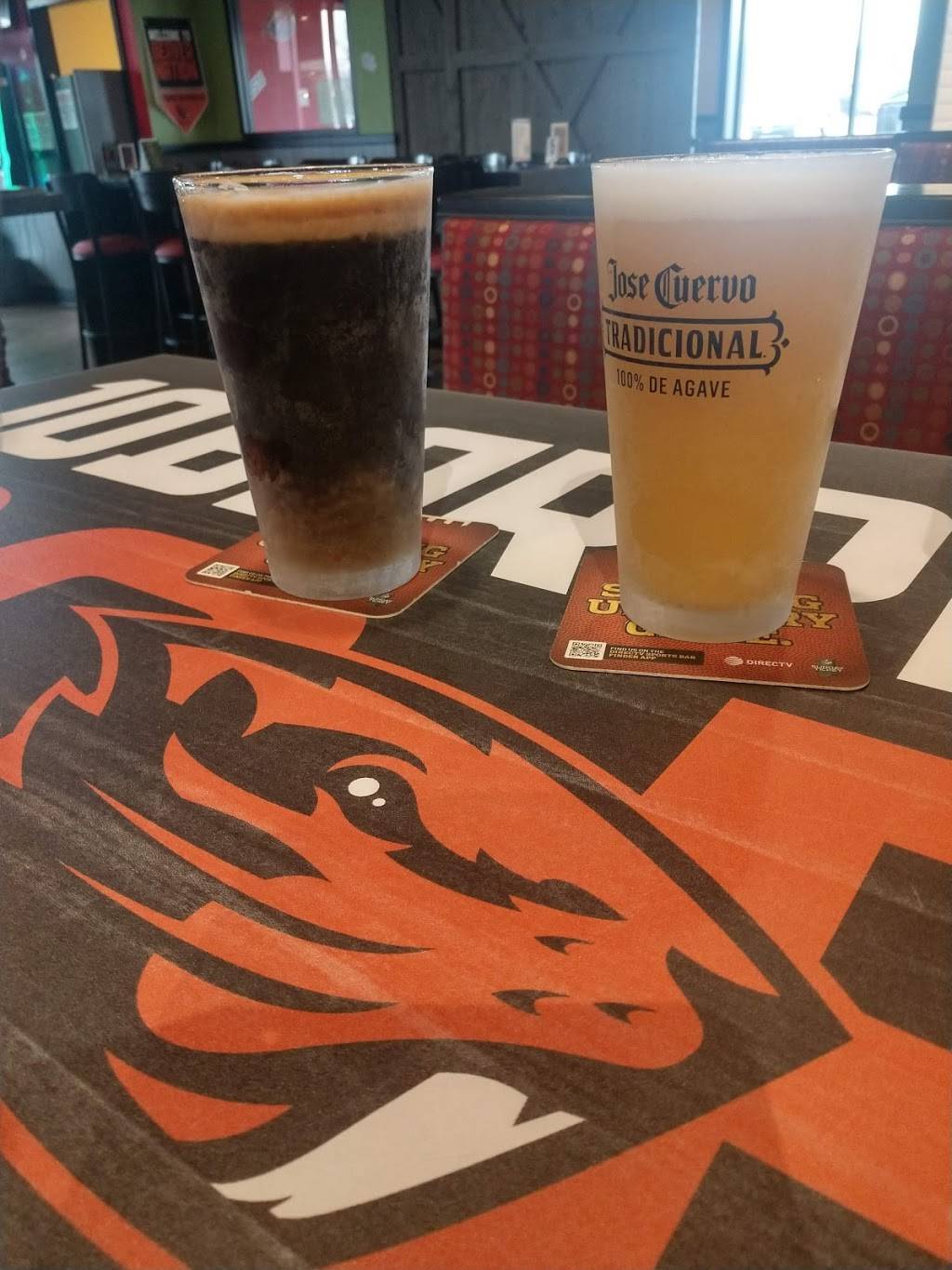 Benchwarmers Bar & Grill | restaurant | 1895 NW 9th St, Corvallis, OR 97330, USA | 5412301596 OR +1 541-230-1596