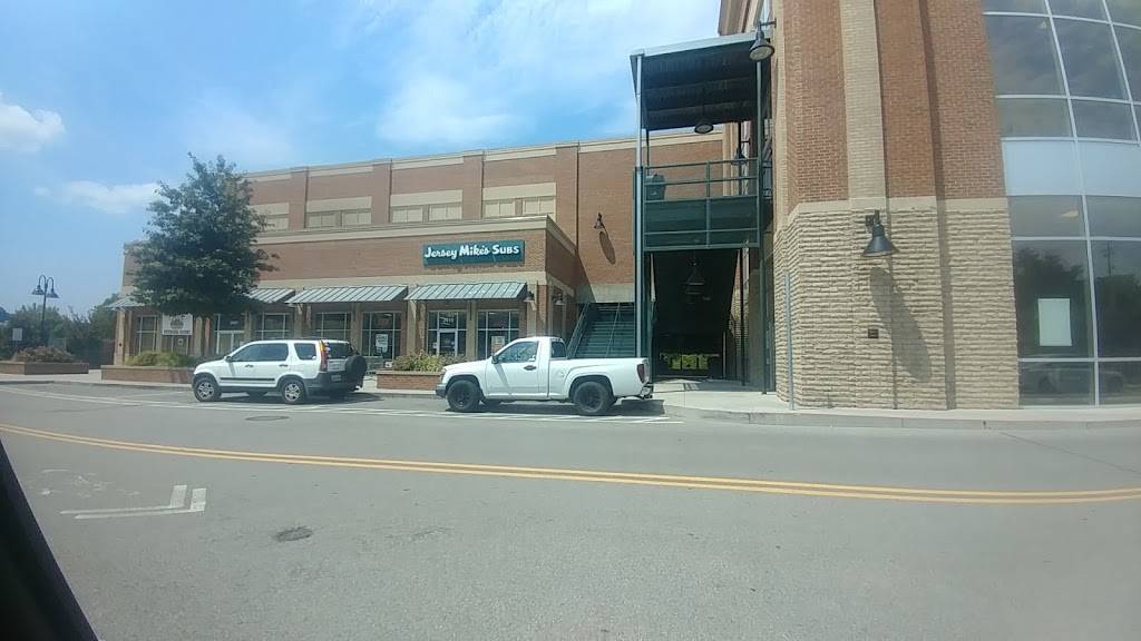 Jersey Mikes Subs | meal takeaway | 2415 University Commons Way, Knoxville, TN 37919, USA | 8655254547 OR +1 865-525-4547