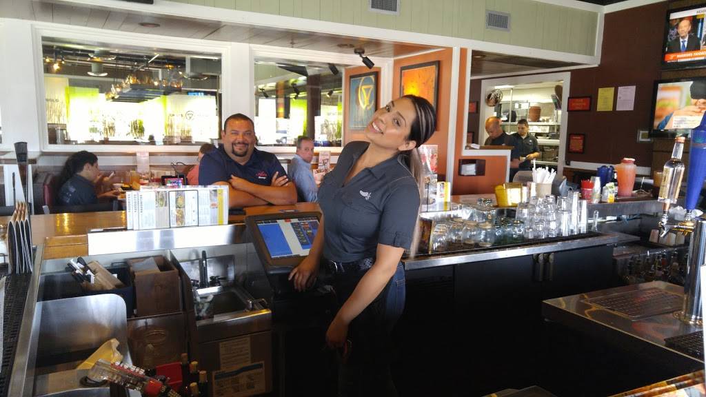 Chilis Grill & Bar | meal takeaway | 17588 Castleton St, City of Industry, CA 91748, USA | 6265814769 OR +1 626-581-4769