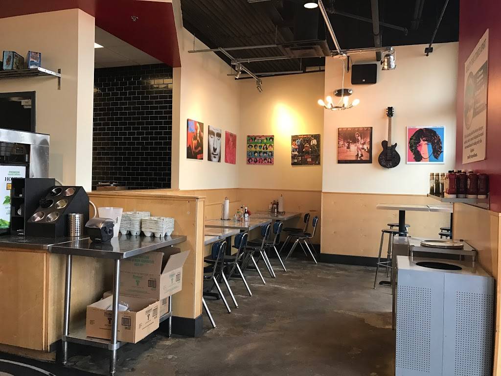 BGR The Burger Joint | restaurant | 8056 Tysons Corner Center, Tysons, VA 22102, USA | 7037903437 OR +1 703-790-3437