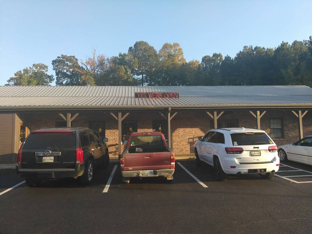 Sweeneys Pit Bar-B-Q | restaurant | 5928 TN-58, Harrison, TN 37341, USA | 4233448337 OR +1 423-344-8337