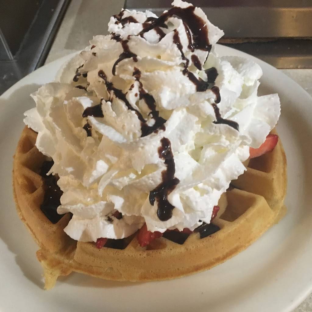 Whistle Stop Cafe | restaurant | 15 Grand Ave, Fox Lake, IL 60020, USA | 8475875654 OR +1 847-587-5654