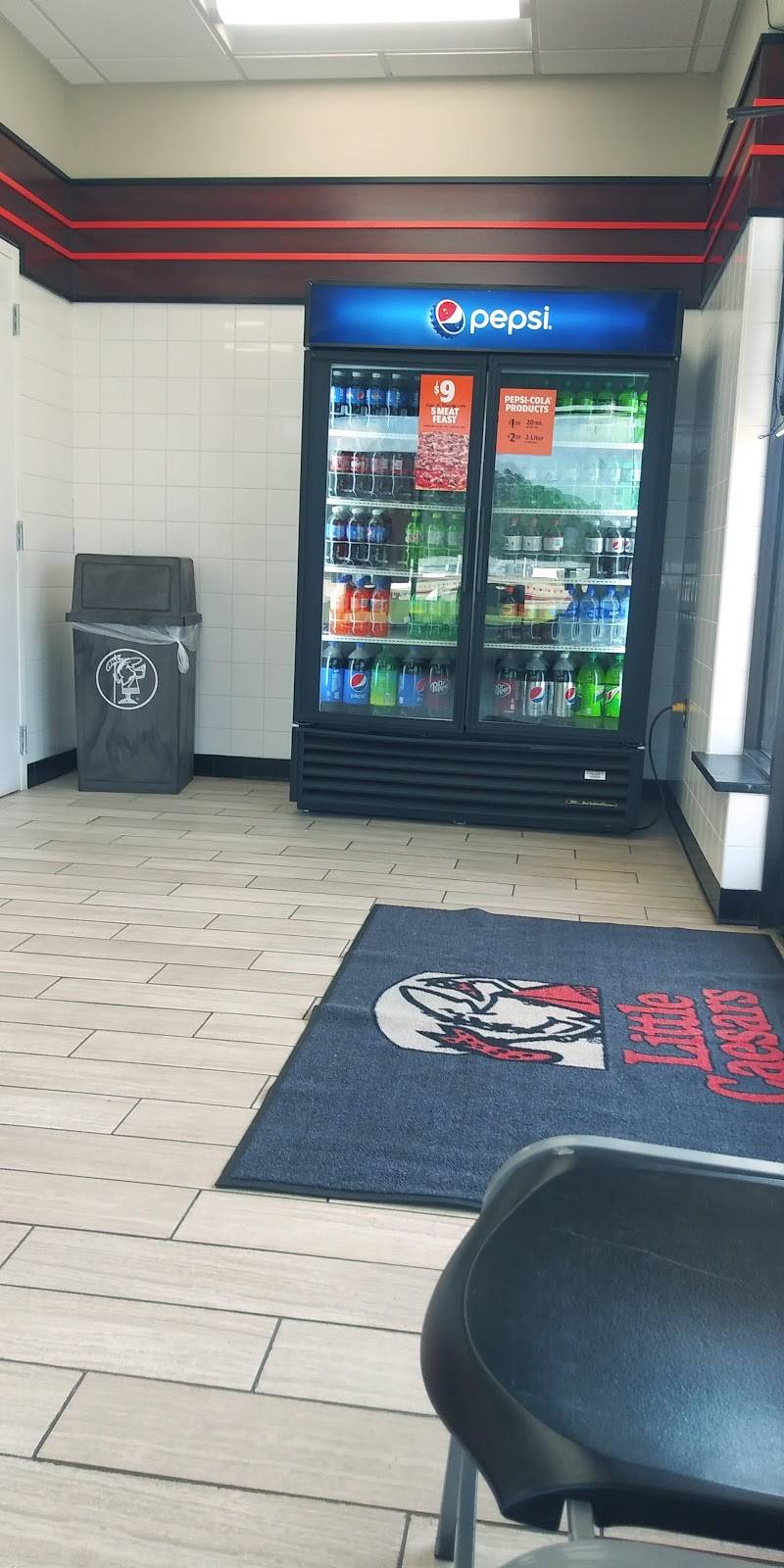 Little Caesars Pizza | meal takeaway | 1368 US-321, Hickory, NC 28601, USA | 8283269191 OR +1 828-326-9191