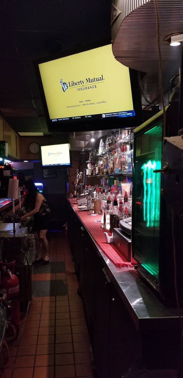 Champions Bar and Grill | restaurant | 8765 S Tacoma Way, Lakewood, WA 98499, USA | 2535823400 OR +1 253-582-3400