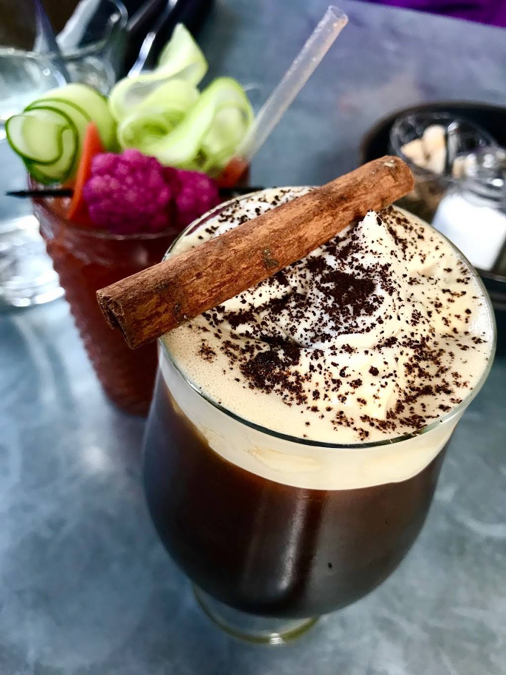 Serpentine | restaurant | 2495 3rd St, San Francisco, CA 94107, USA | 4152522000 OR +1 415-252-2000