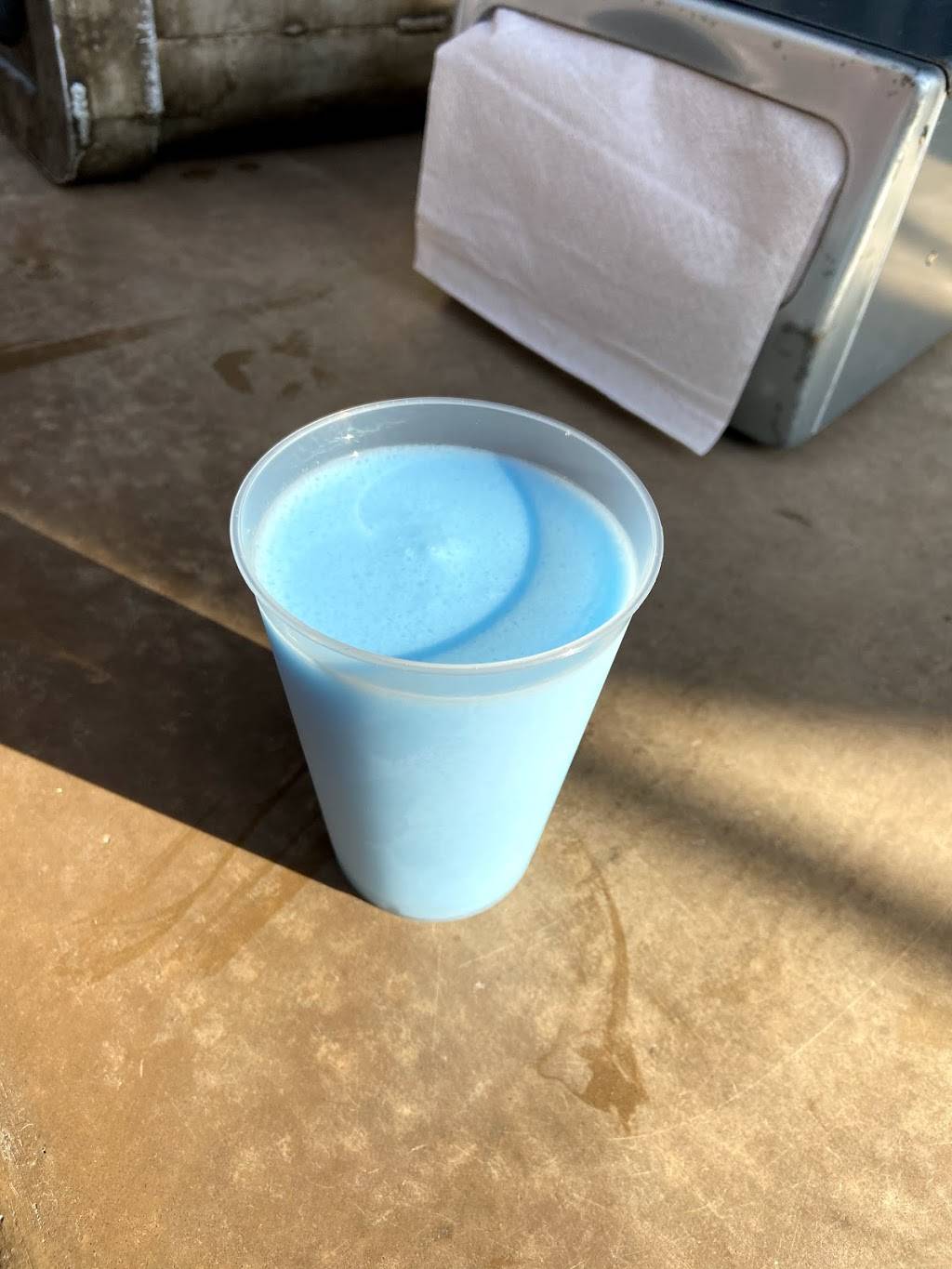 Milk Stand | restaurant | 351 S Studio Dr N, Lake Buena Vista, FL 32830, USA | 4079395277 OR +1 407-939-5277