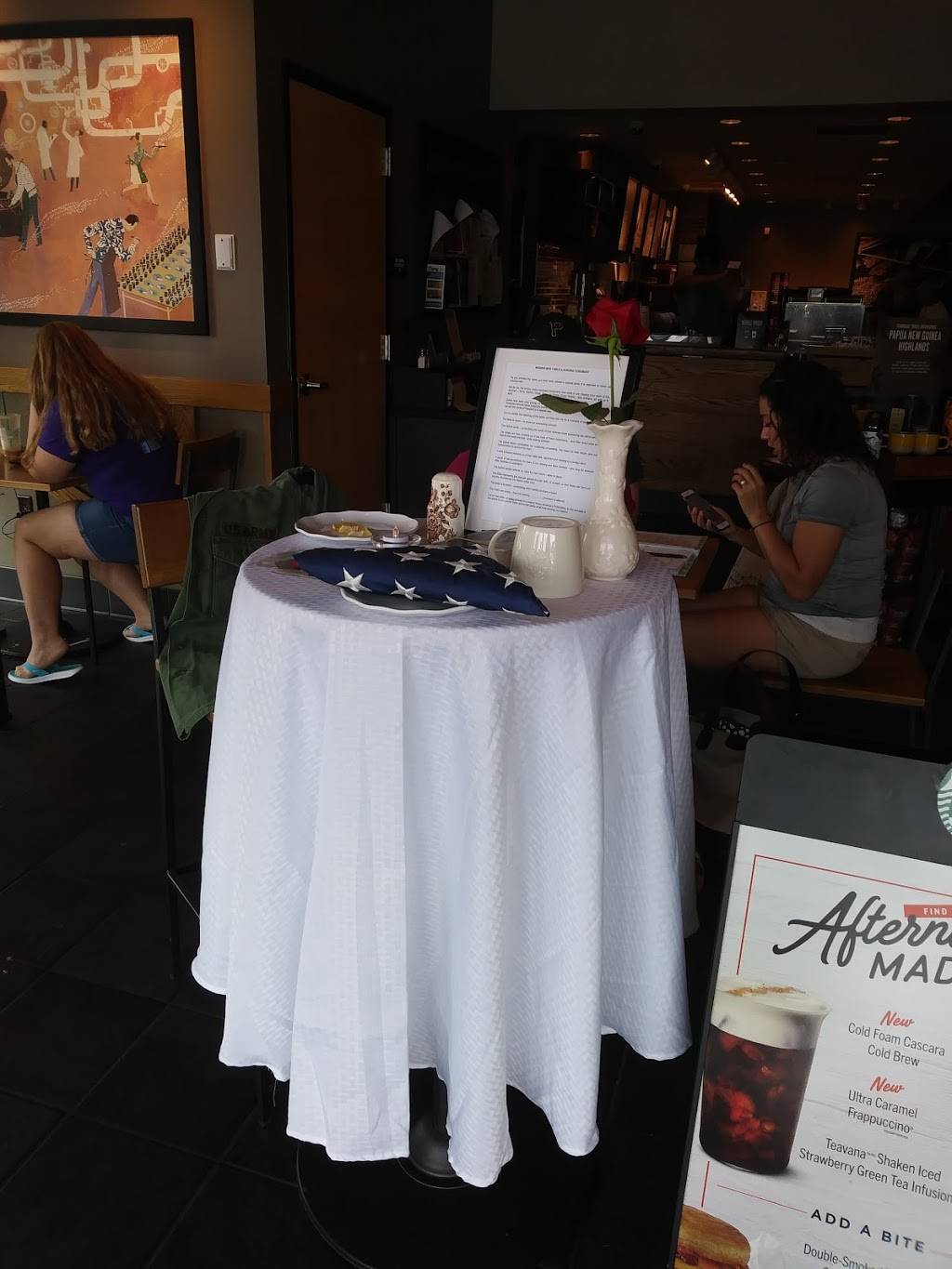 Starbucks | cafe | 128 Pricedale Rd, Belle Vernon, PA 15012, USA | 7249290157 OR +1 724-929-0157