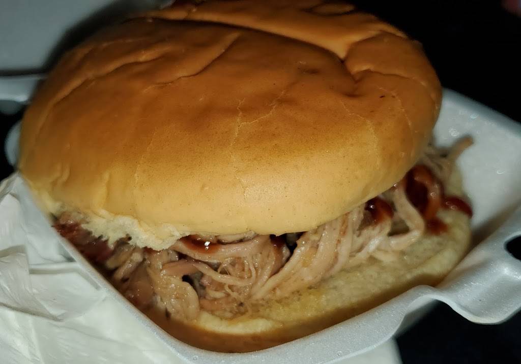 Flavor Savor BBQ | restaurant | Harrisonburg, VA 22802, USA | 5402096125 OR +1 540-209-6125