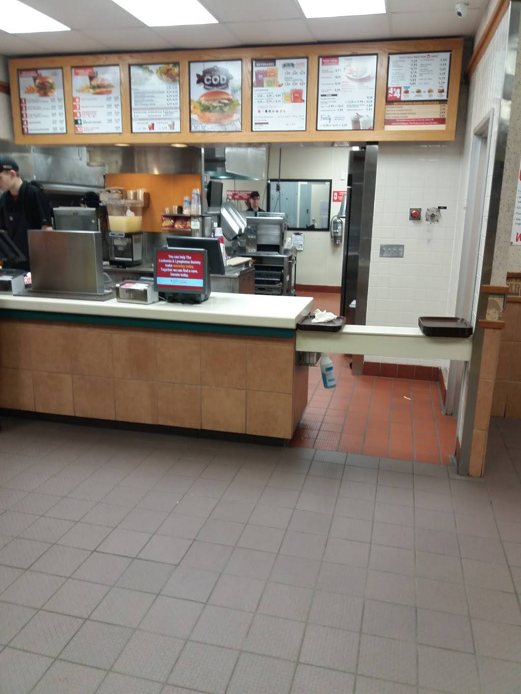 Wendys | restaurant | 3 Weller Dr, Tipp City, OH 45371, USA | 9376670096 OR +1 937-667-0096