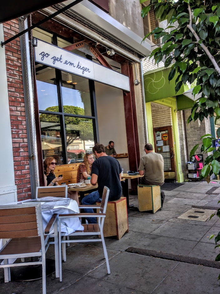 Go Get Em Tiger | cafe | 230 N Larchmont Blvd, Los Angeles, CA 90004, USA | 3235434321 OR +1 323-543-4321