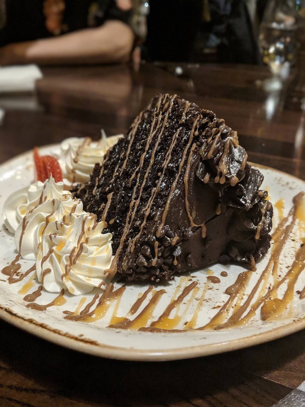 McWethys Tavern | restaurant | 1700 W Renwick Rd, Romeoville, IL 60446, USA | 8152547001 OR +1 815-254-7001