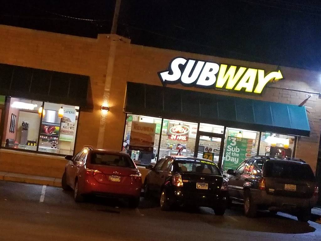 Subway Restaurants | restaurant | 4735 S Cicero Ave, Chicago, IL 60632, USA | 7737354388 OR +1 773-735-4388