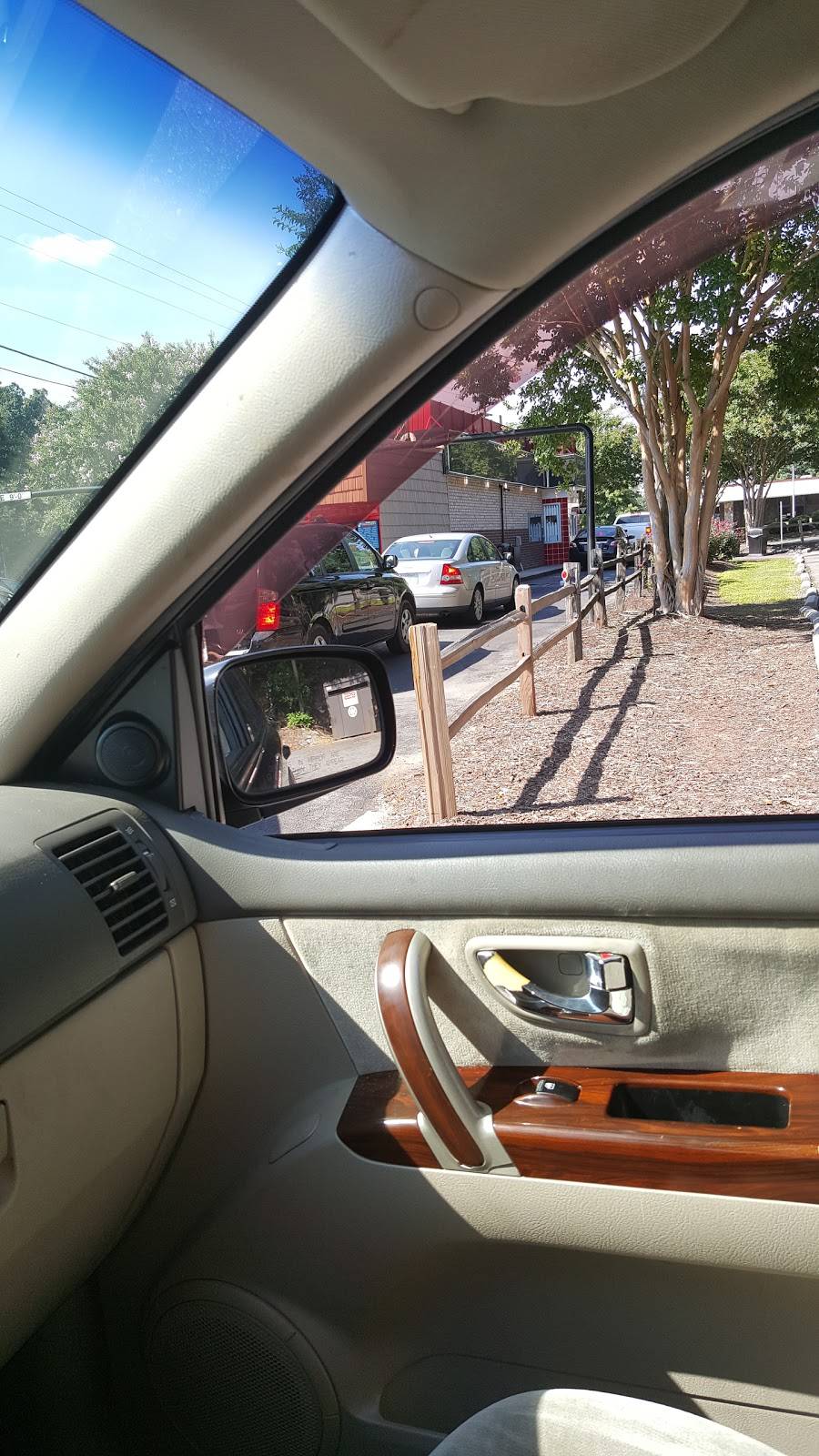 Cook Out | restaurant | 3103 Peters Creek Pkwy, Winston-Salem, NC 27127, USA | 3366500110 OR +1 336-650-0110