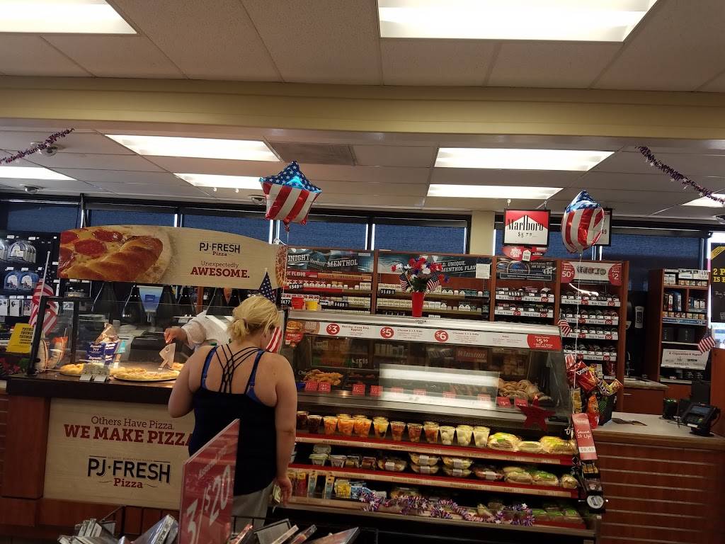 Flying J Travel Center | restaurant | 4801 NE 122nd St, Edmond, OK 73013, USA | 4054759440 OR +1 405-475-9440