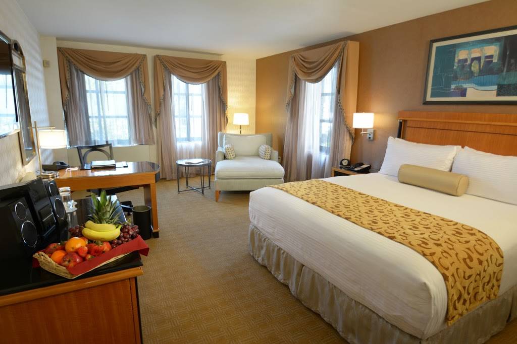 Inn At Great Neck | night club | 30 Cutter Mill Rd, Great Neck, NY 11021, USA | 5167732000 OR +1 516-773-2000