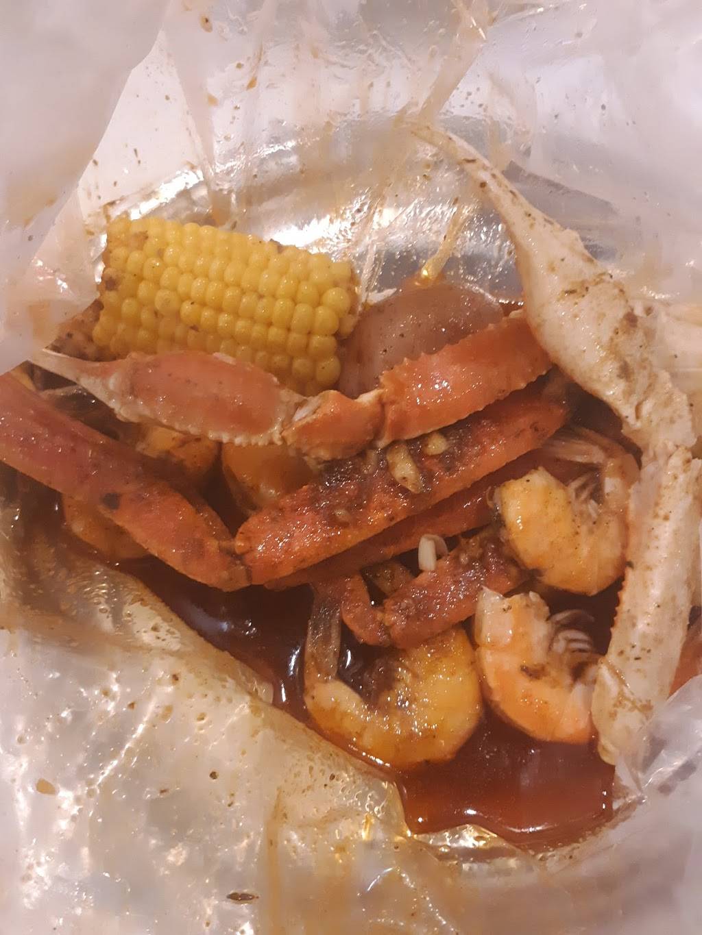 Yummy Crab | restaurant | 3165 S Dirksen Pkwy, Springfield, IL 62703, USA | 2175721766 OR +1 217-572-1766