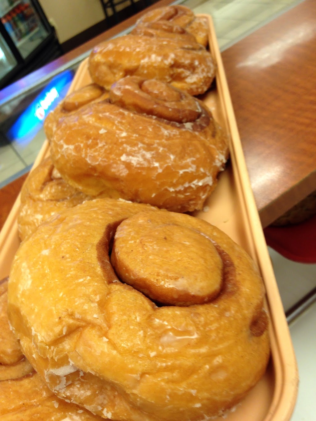 Dippin Donuts | cafe | 2730 Main St, West Warren, MA 01092, USA | 4132896316 OR +1 413-289-6316