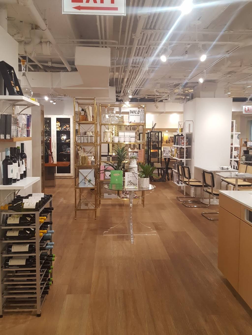 SPACE 519 | restaurant | 200 E Chestnut St, Chicago, IL 60611, USA | 3127511519 OR +1 312-751-1519