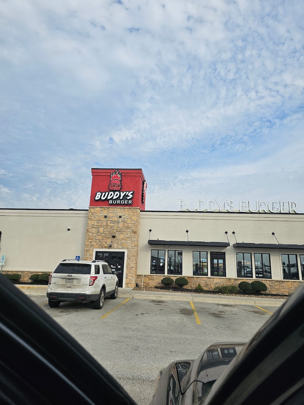 Buddys Burger | restaurant | 927 TX-80, San Marcos, TX 78666, USA | 5122162023 OR +1 512-216-2023