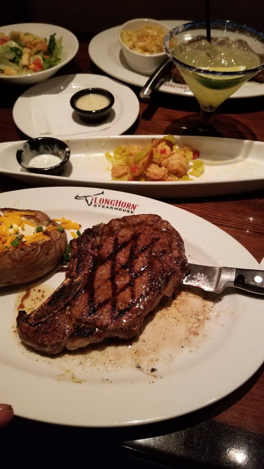 LongHorn Steakhouse | meal takeaway | 4907 Grande Blvd, Medina, OH 44256, USA | 3307214585 OR +1 330-721-4585