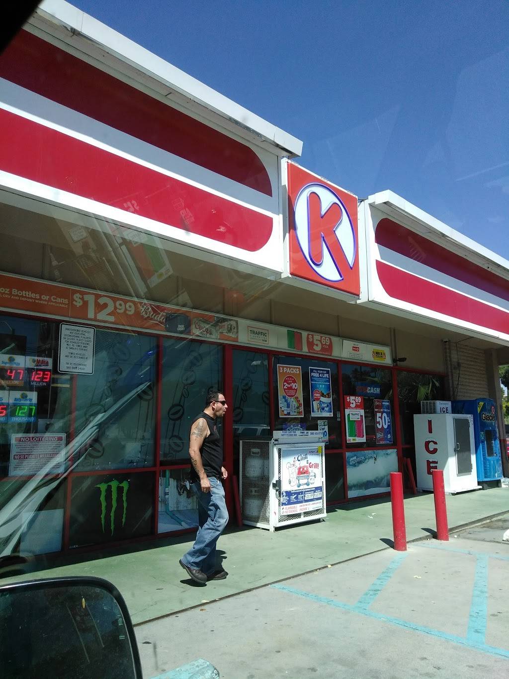 Circle K | meal takeaway | 19570 Temescal Canyon Rd, Corona, CA 92881, USA | 9513717860 OR +1 951-371-7860