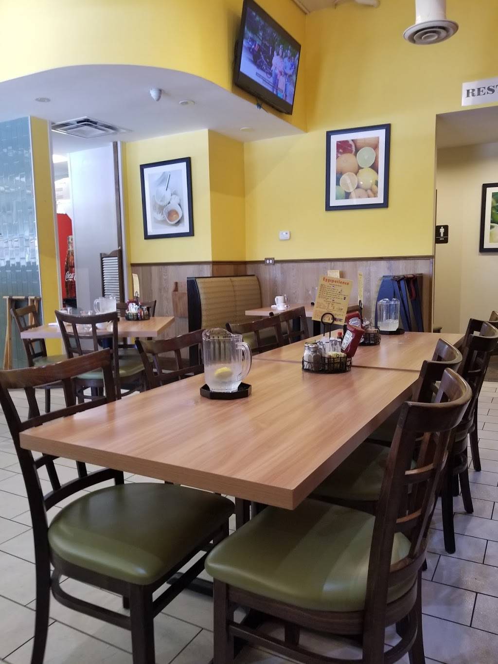 Eggsperience Breakfast and Lunch | restaurant | 1230 W Taylor St, Chicago, IL 60607, USA | 3129880684 OR +1 312-988-0684