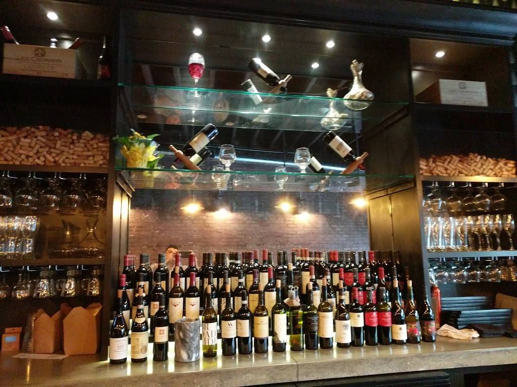 The Ravens Nest Pub & Restaurant | restaurant | 998 Main St, Walpole, MA 02081, USA | 5087349377 OR +1 508-734-9377