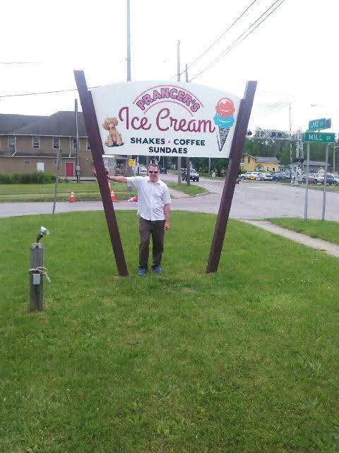 Prancers Ice Cream | restaurant | 76 Lake St, Le Roy, NY 14482, USA | 5855025024 OR +1 585-502-5024