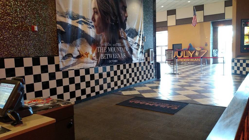 Tinseltown USA | meal takeaway | Hills Mall, 720 W Ring Rd, Layton, UT 84041, USA | 8015464764 OR +1 801-546-4764