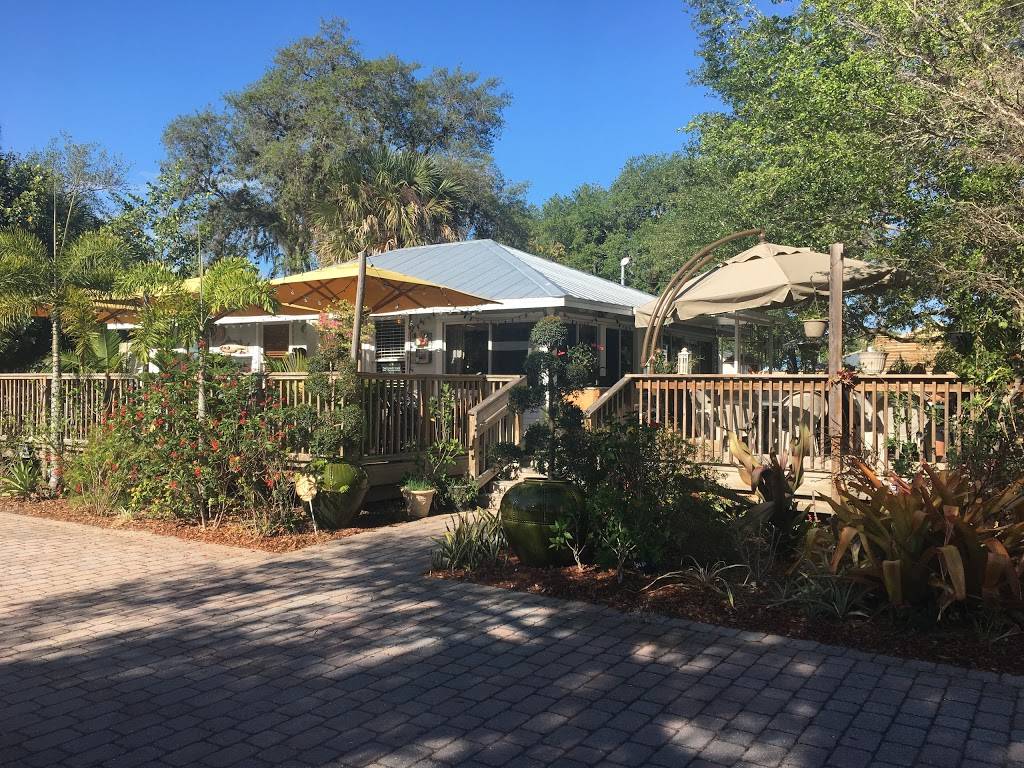 Survey Cafe | cafe | 10530 Wilson St, Bonita Springs, FL 34135, USA | 2399922233 OR +1 239-992-2233