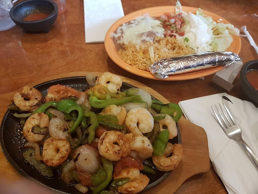 Las Palapas Mexican Resturant in Brewer | restaurant | 557 Wilson St, Brewer, ME 04412, USA | 2075739716 OR +1 207-573-9716