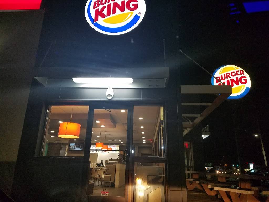 Burger King | restaurant | 1530 N Dupont Hwy, New Castle, DE 19720, USA | 3026132573 OR +1 302-613-2573
