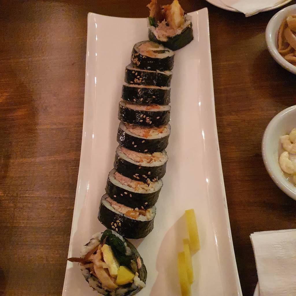 Crescent Pocha | restaurant | 38-40 Crescent St, Queens, NY 11101, USA | 7183922509 OR +1 718-392-2509