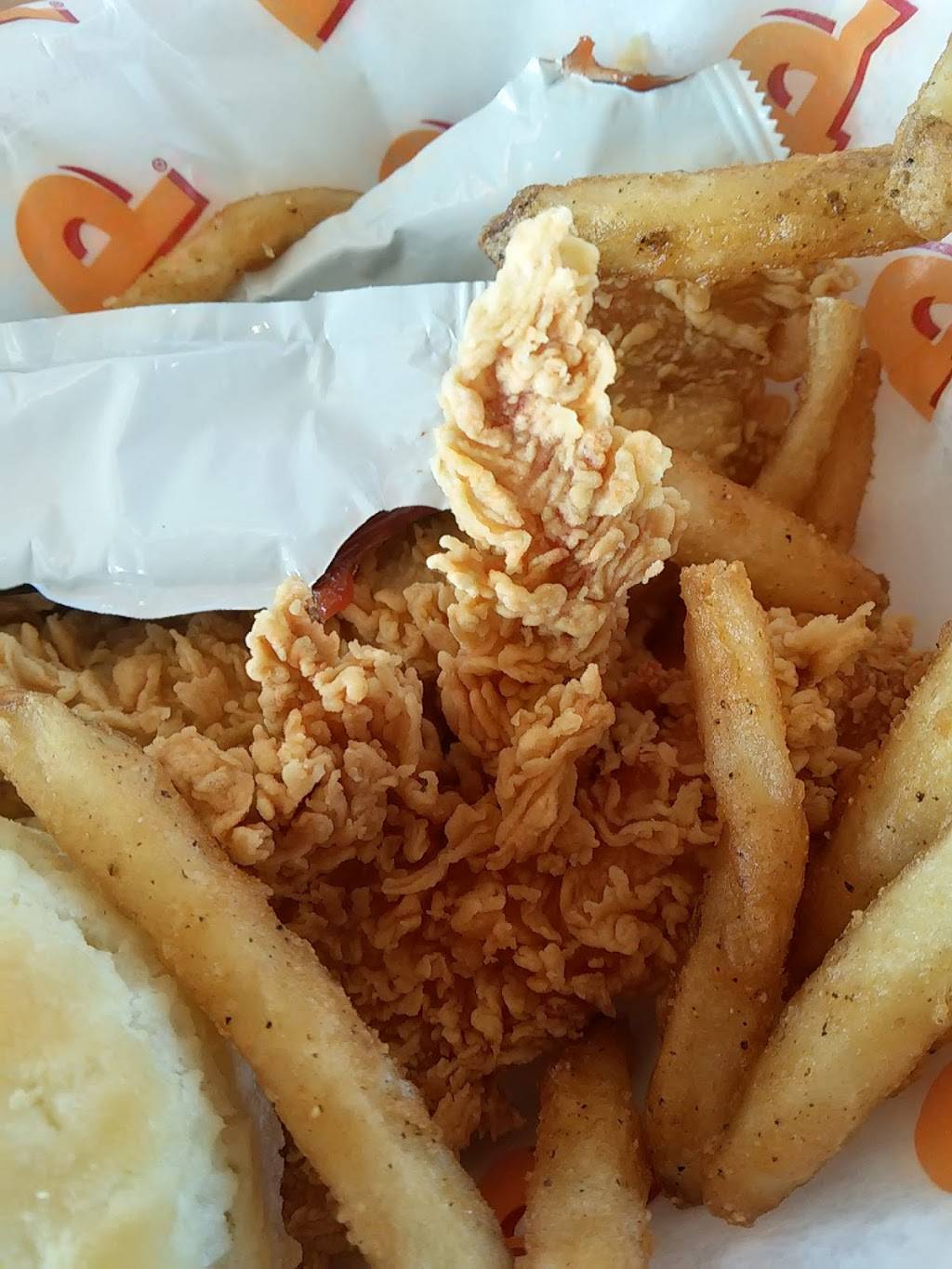 Popeyes Louisiana Kitchen | restaurant | 13613 Northwest Blvd, Corpus Christi, TX 78410, USA | 3617673288 OR +1 361-767-3288