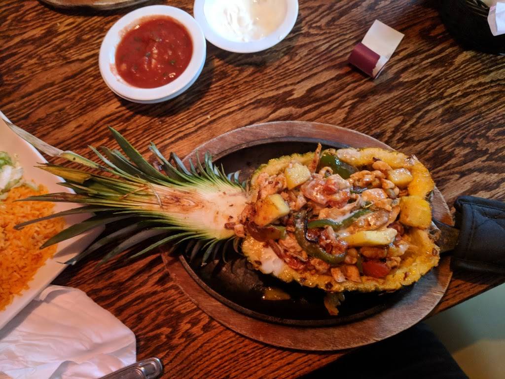 El Cazador | restaurant | 7799 Richmond Hwy, Appomattox, VA 24522, USA | 4343527093 OR +1 434-352-7093