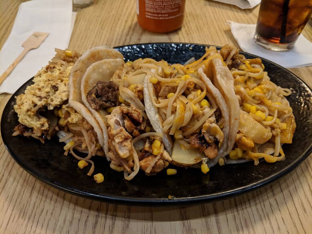 Flat Top Grill | restaurant | SHOPPES AT GRAND PRAIRIE, 5201 W War Memorial Dr, Peoria, IL 61615, USA | 3096939966 OR +1 309-693-9966