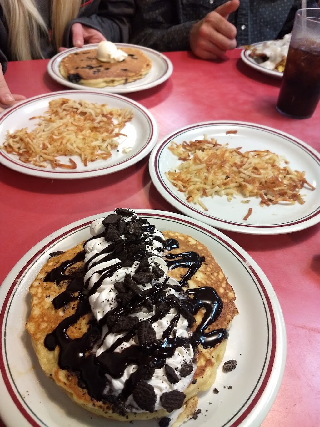 Huddle House | restaurant | 986 E Main St, Abingdon, VA 24210, USA | 2766281900 OR +1 276-628-1900