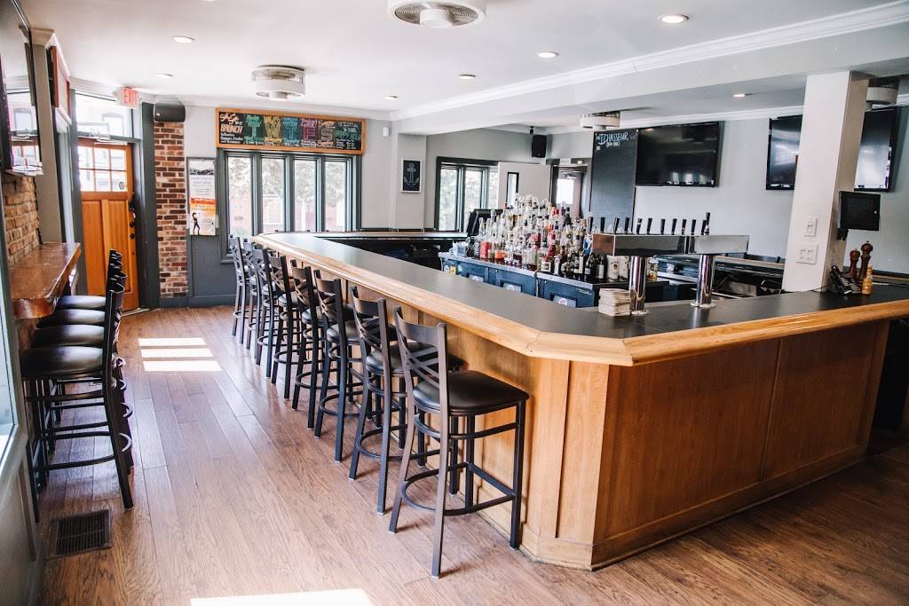 The Chasseur | restaurant | 3328 Foster Ave, Baltimore, MD 21224, USA | 4103276984 OR +1 410-327-6984