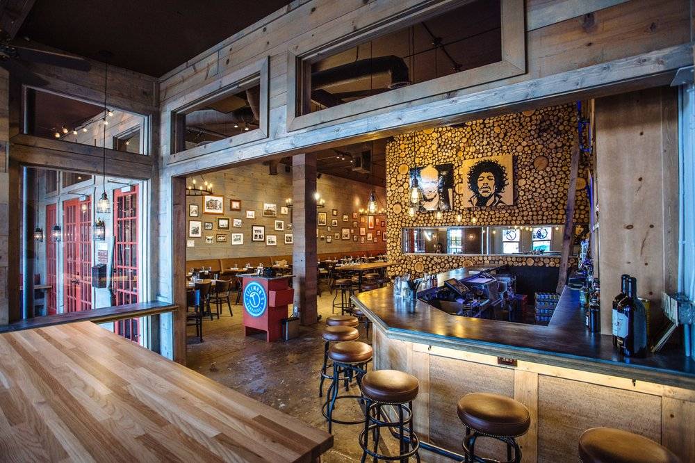 Tillmans Roadhouse | restaurant | 324 W 7th St, Dallas, TX 75208, USA | 2149420988 OR +1 214-942-0988