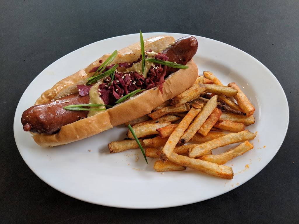 Marias Packaged Goods and Community Bar | restaurant | 960 W 31st St, Chicago, IL 60608, USA | 7738900588 OR +1 773-890-0588