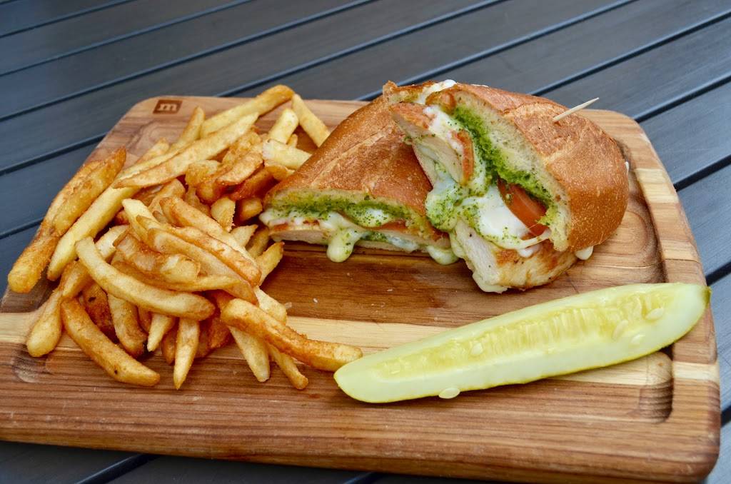 Crafthouse | restaurant | 11861 Palace Way, Fairfax, VA 22030, USA | 7038251811 OR +1 703-825-1811