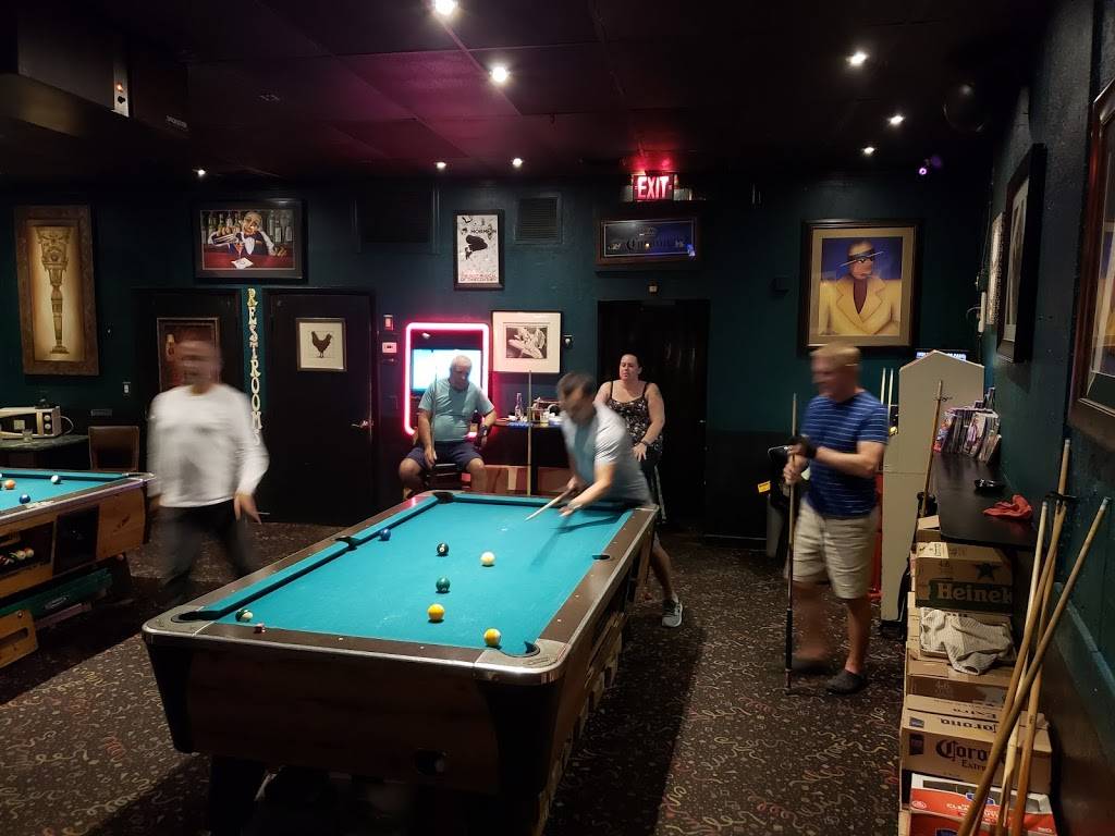 The Corner Pub | restaurant | 1915 N Andrews Ave, Wilton Manors, FL 33311, USA | 9545647335 OR +1 954-564-7335